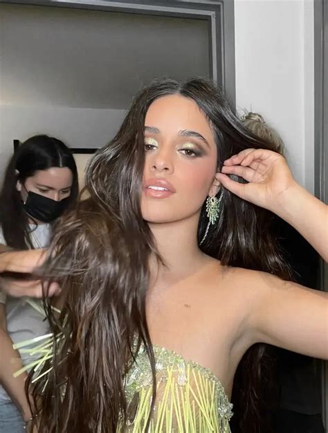 Camila Cabello Laughs Off Her Wardrobe Malfunction On the。